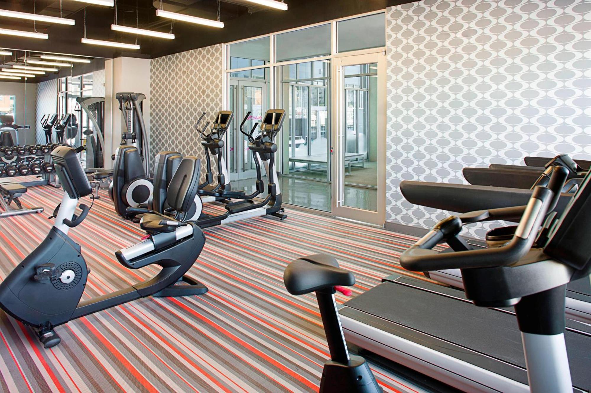 Aloft Beachwood Ngoại thất bức ảnh